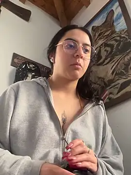 Snapshot of Cassie-millers chatting on 01.03.25 Cassie-millers online show from 01.03.25