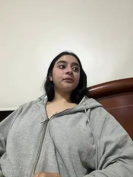 Snapshot of Cassie-millers chatting on 01.18.25 Cassie-millers online show from 01.18.25