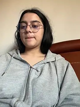 Snapshot of Cassie-millers chatting on 01.18.25 Cassie-millers online show from 01.18.25