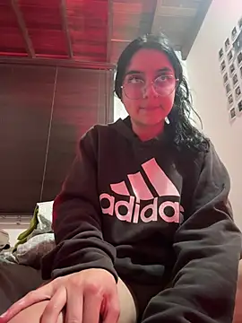 Snapshot of Cassie-millers chatting on 01.27.25 Cassie-millers online show from 01.27.25