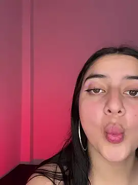 Snapshot of Cassie-millers chatting on 02.06.25 Cassie-millers online show from 02.06.25