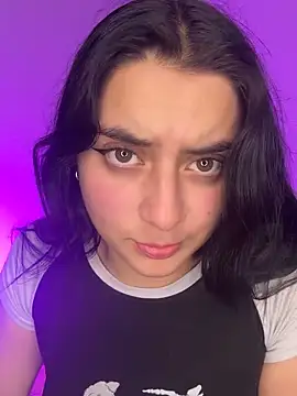 Snapshot of Cassie-millers chatting on 02.11.25 Cassie-millers online show from 02.11.25