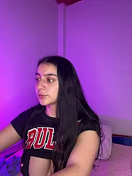 Snapshot of Cassie-millers chatting on 02.17.25 Cassie-millers online show from 02.17.25