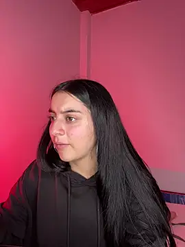 Snapshot of Cassie-millers chatting on 02.20.25 Cassie-millers online show from 02.20.25