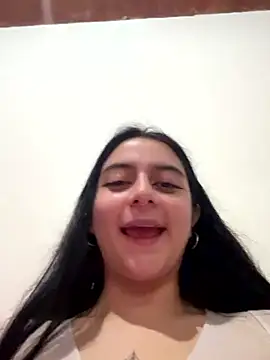 Snapshot of Cassie-millers chatting on 03.12.25 Cassie-millers online show from 03.12.25