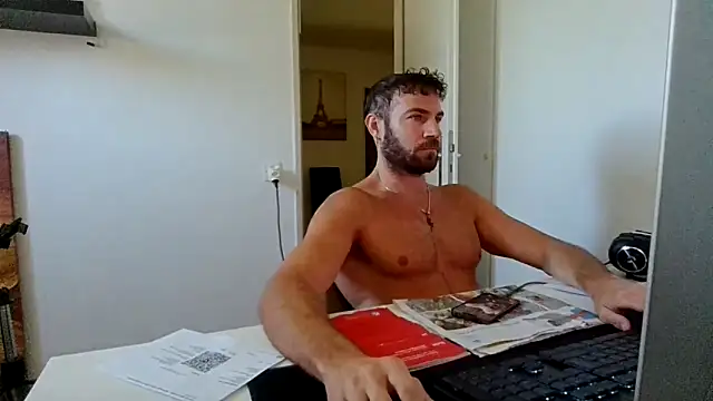 Snapshot of alpha-hunk chatting on 06.14.26 alpha-hunk online show from 06.14.26