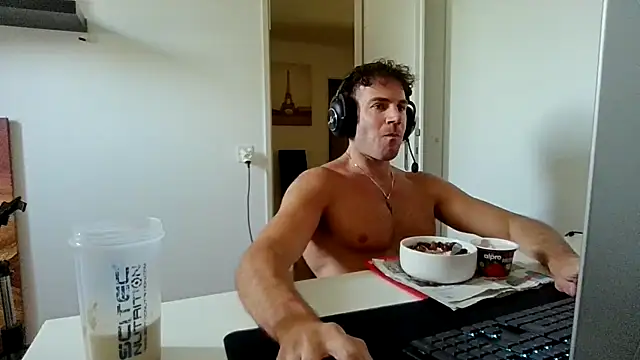 Snapshot of alpha-hunk chatting on 06.16.26 alpha-hunk online show from 06.16.26