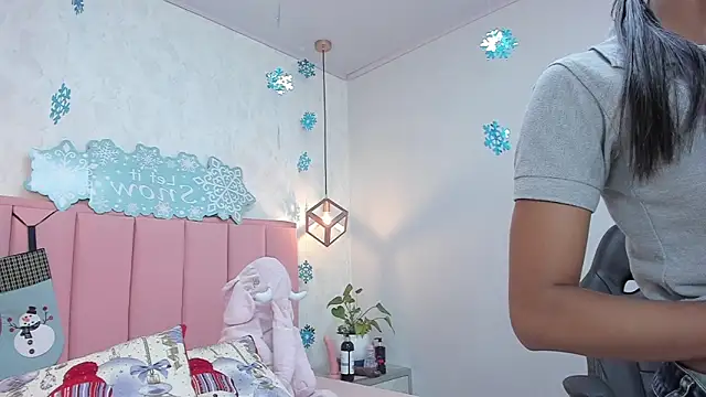 MAYROBERTSS online show from 12.14.24