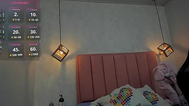 MAYROBERTSS online show from 02.04.25