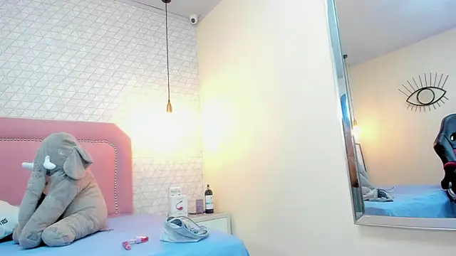 MAYROBERTSS online show from 03.20.25