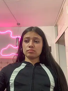 Kyna euphoria online show from 01.06.25