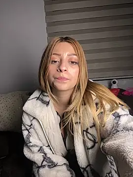 Kyna euphoria online show from 02.19.25