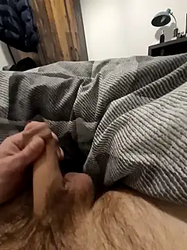 Snapshot of NiceBone000 chatting on 12.16.24 NiceBone000 online show from 12.16.24