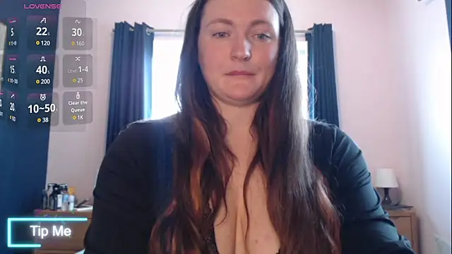 Snapshot of BustyBonnieUK chatting on 01.13.25 BustyBonnieUK online show from 01.13.25
