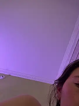 aurora divine online show from 02.22.26