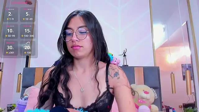 MadyJackson online show from 11.05.25