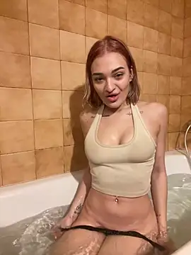 Snapshot of little_nabi chatting on 12.15.24 little nabi online show from 12.15.24