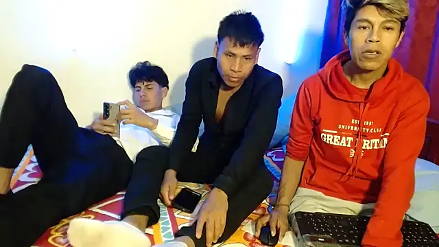 dani07- online show from 10.04.25