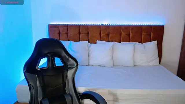 alexiaaross online show from 10.19.25