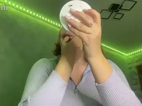 Thalia  Star online show from 12.22.24