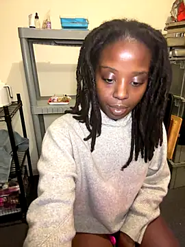 Snapshot of choclatepeaach chatting on 11.03.25 choclatepeaach online show from 11.03.25