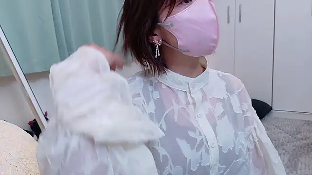 Risa 06 online show from 05.20.26