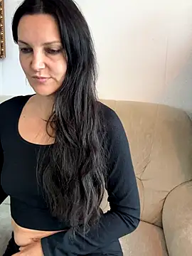 -OLYA- online show from 11.22.25