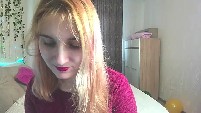 Miss Elsa  online show from 02.10.25