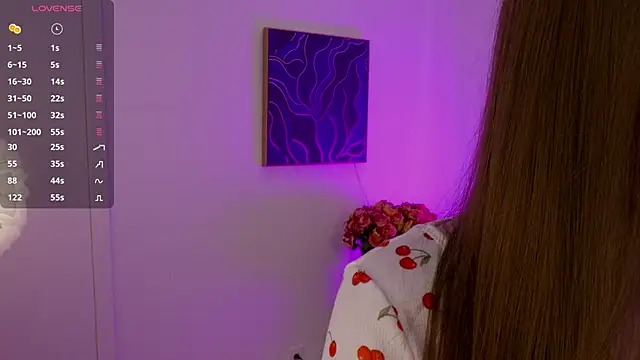 Lilly Colins online show from 02.20.25