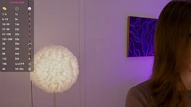 Lilly Colins online show from 03.16.25