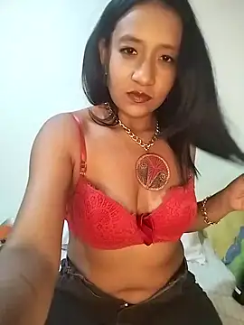 Snapshot of cami_victoria chatting on 02.25.25 cami victoria online show from 02.25.25