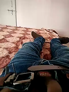 Snapshot of Sanjaysharmarbl chatting on 01.01.25 Sanjaysharmarbl online show from 01.01.25