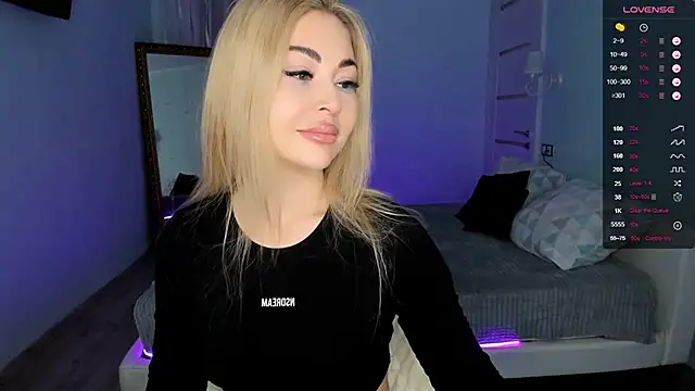 AdeleRoberts online show from 02.10.25