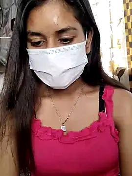 Snapshot of its_sophiaa chatting on 12.08.24 its sophiaa online show from 12.08.24
