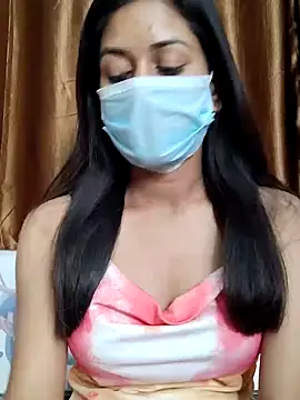 Snapshot of its_sophiaa chatting on 12.29.24 its sophiaa online show from 12.29.24
