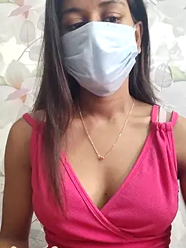 Snapshot of its_sophiaa chatting on 02.17.25 its sophiaa online show from 02.17.25