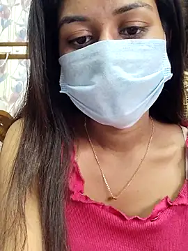 Snapshot of its_sophiaa chatting on 02.27.25 its sophiaa online show from 02.27.25