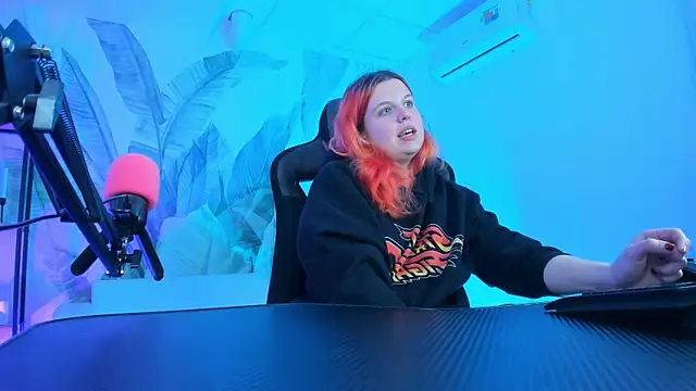 NielletaBlossom online show from 03.07.25