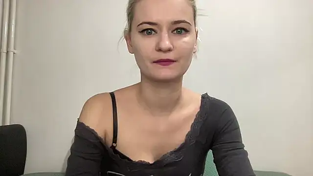 Snapshot of Onika_Love chatting on 01.19.26 Onika Love online show from 01.19.26