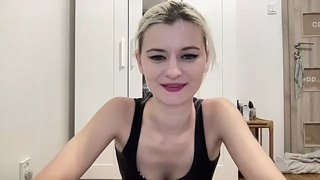 Snapshot of Onika_Love chatting on 02.11.26 Onika Love online show from 02.11.26