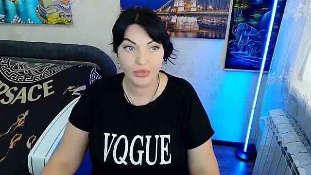 Lady Boom Wild  online show from 09.23.25