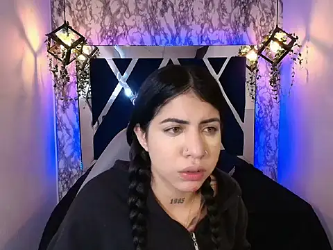 Violet m online show from 11.07.25