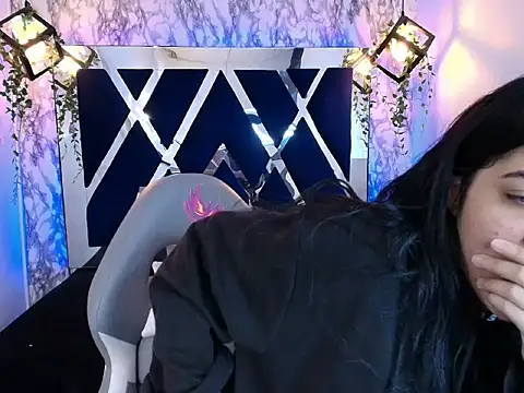 Violet m online show from 11.28.25