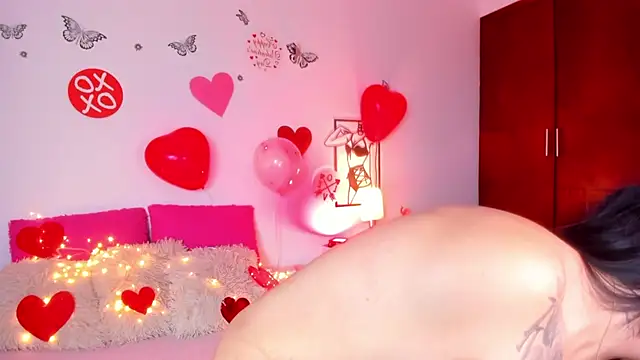 Snapshot of DesireSweet chatting on 02.15.26 DesireSweet online show from 02.15.26