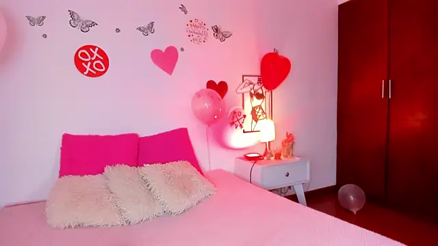 Snapshot of DesireSweet chatting on 02.16.26 DesireSweet online show from 02.16.26