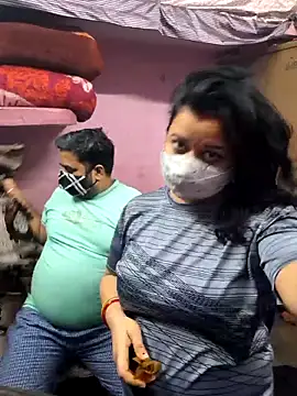 Snapshot of bobbyronak chatting on 02.24.26 bobbyronak online show from 02.24.26