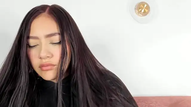 nicolle pierce online show from 02.02.26