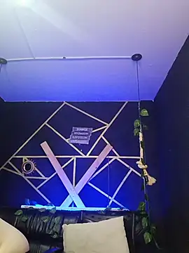 Gelena Black online show from 10.31.25