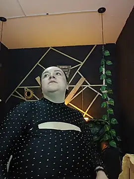 Gelena Black online show from 11.04.25