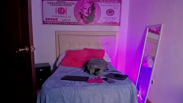 Snapshot of Sofia_agudelo chatting on 03.22.25 Sofia agudelo online show from 03.22.25